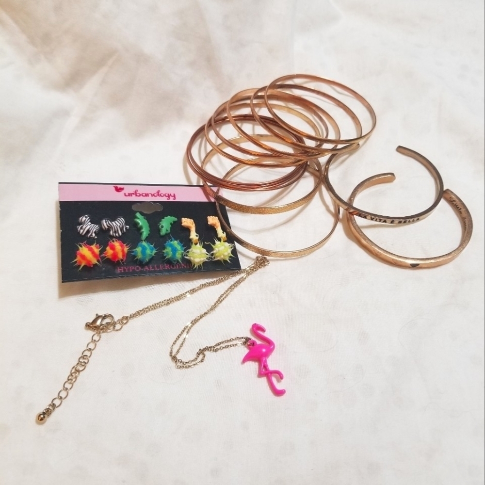 LOT of CHILDREN'S Jewelry 17 Pieces